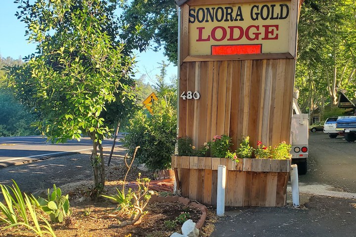 Sonora Gold Lodge