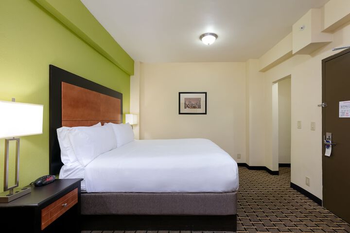 Room 46 of 75
