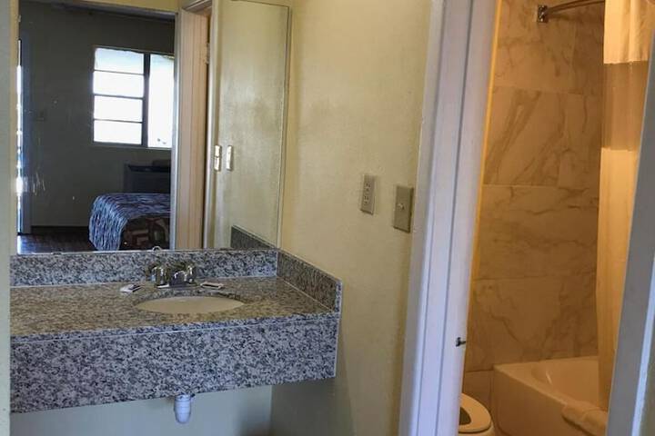 Room 15 of 26
