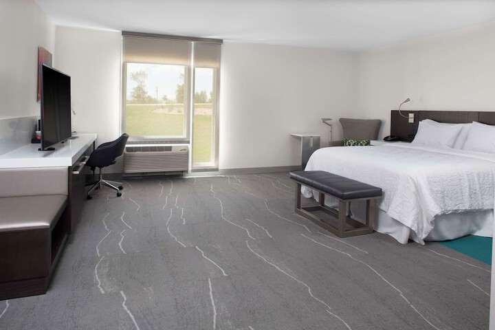 Room 15 of 48