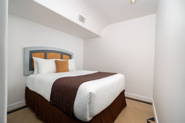 Room 21 of 58