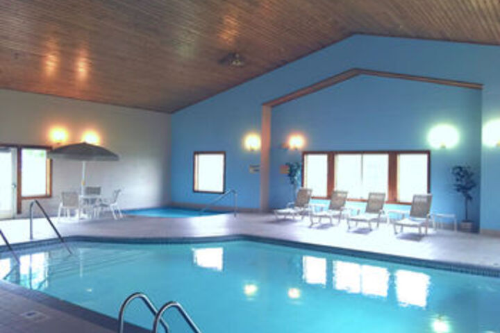 Norwood Inn and Suites