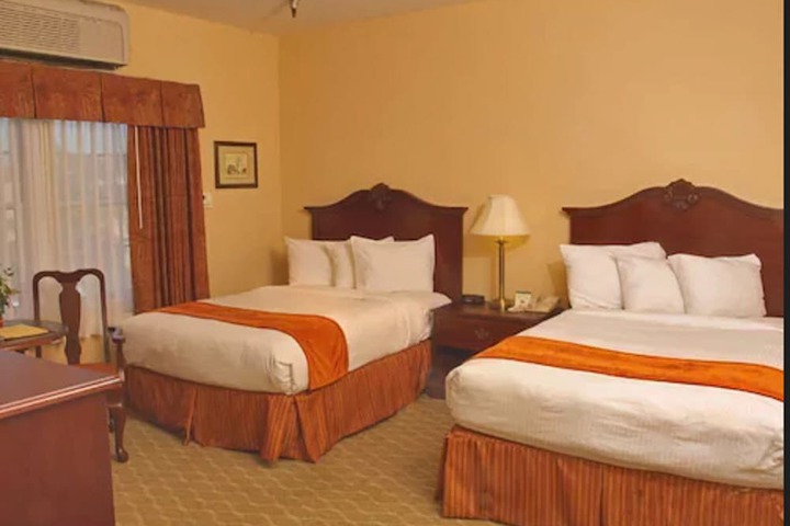 Room 20 of 33