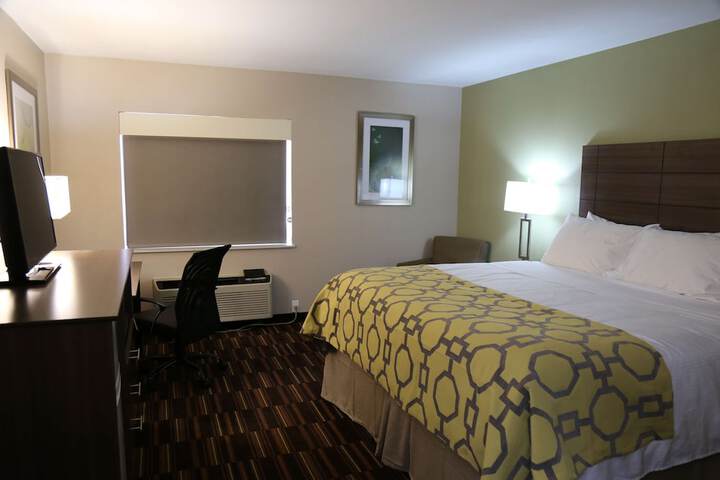 Room 21 of 69