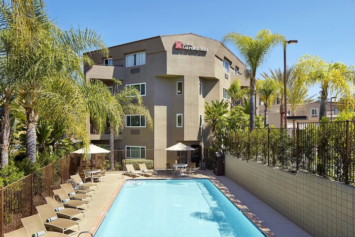 Pool 4 of 43