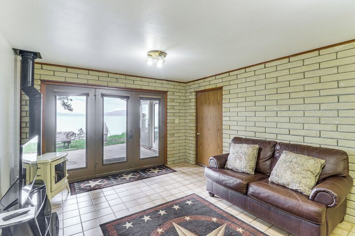 Flathead Lake Views: Scenic & Spacious Retreat!