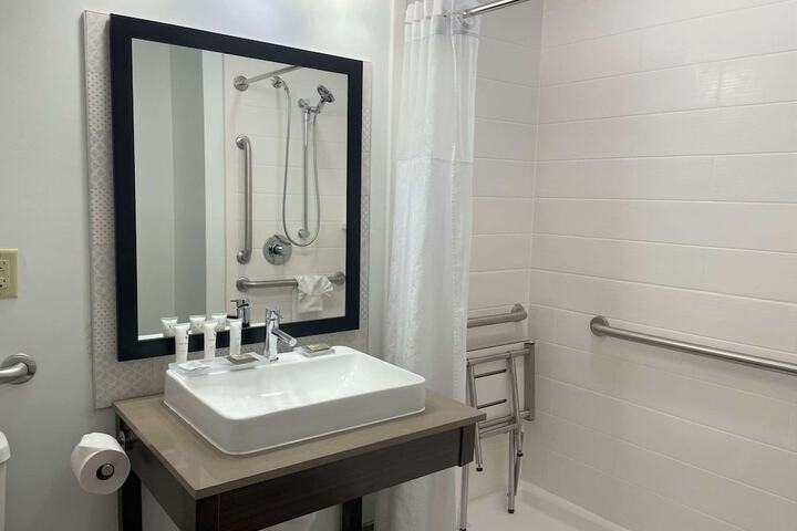 Country Inn & Suites by Radisson Stone Mountain, GA