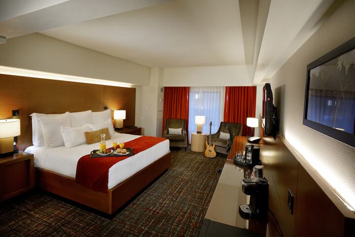 Room 29 of 85