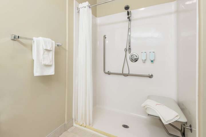 Room 13 of 23