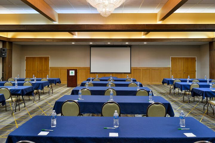 Holiday Inn Great Falls- Convention Center by IHG