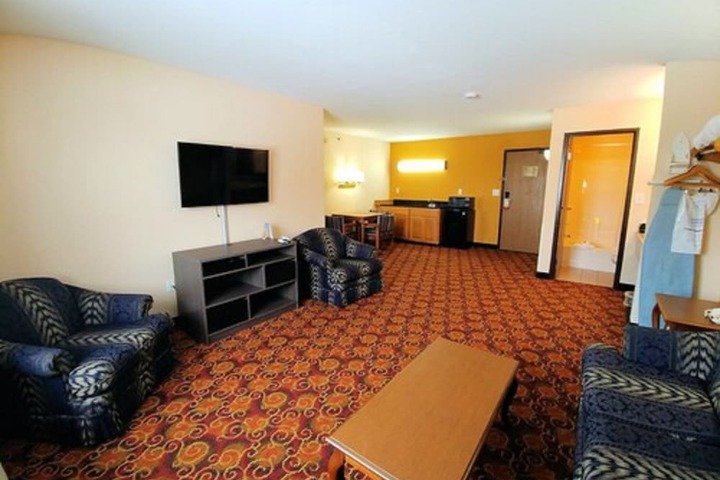 Room 17 of 23