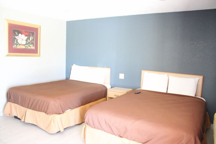 Room 32 of 42