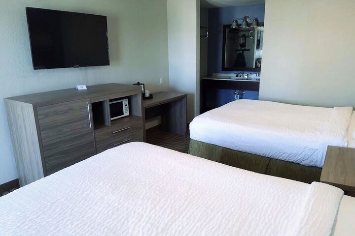 Room 19 of 33