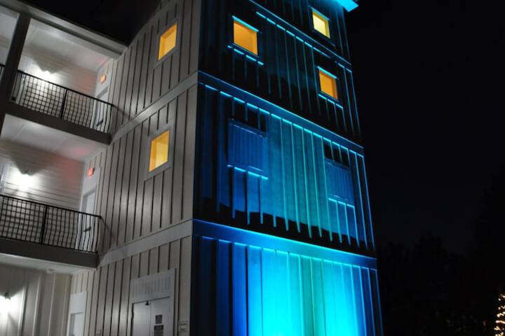 Hotel 8 of 88