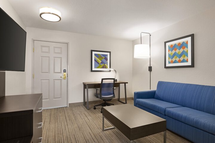 Room 20 of 36