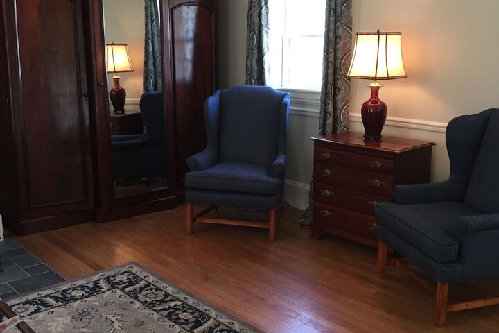 Room 27 of 112