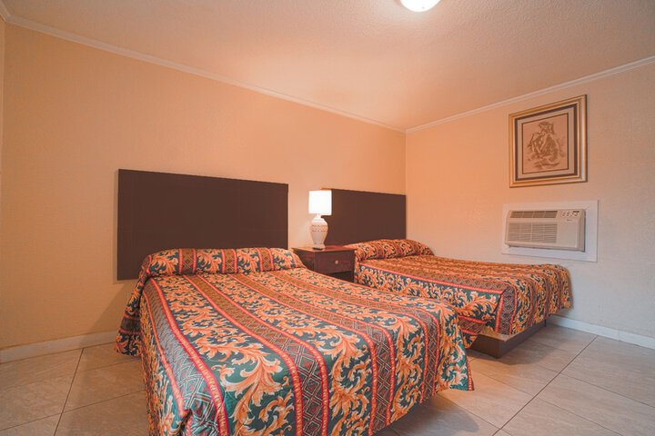 Room 19 of 50