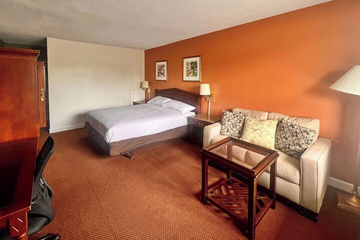 Room 23 of 31