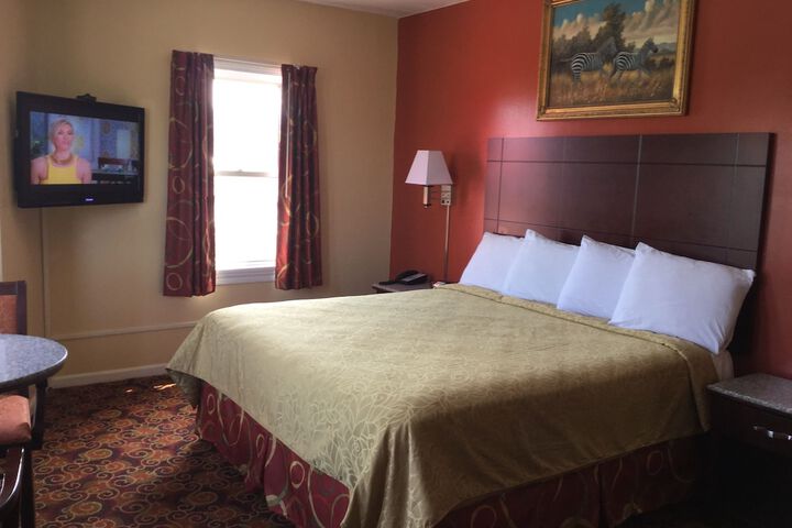 Room 28 of 36