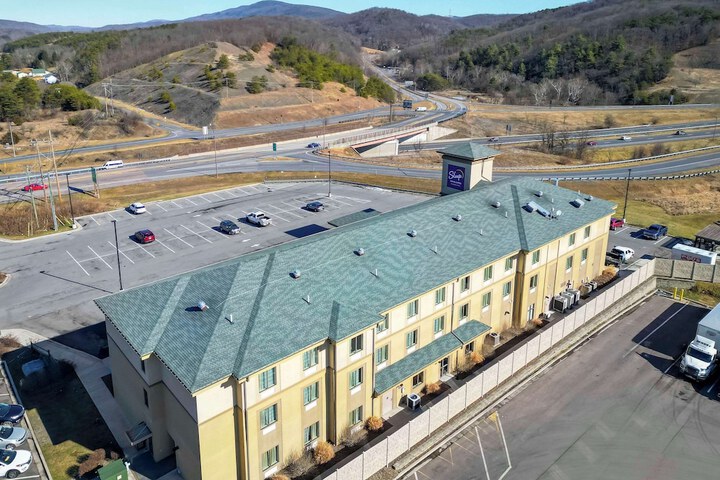 Sleep Inn & Suites Cumberland - LaVale