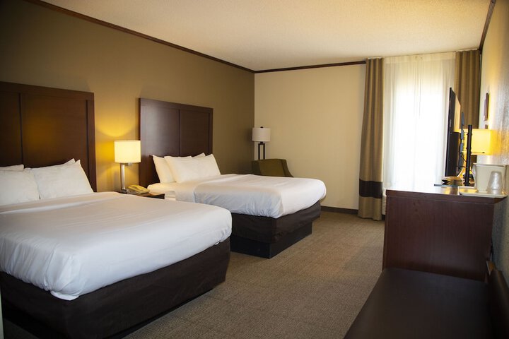 Ardmore Inn & Suites