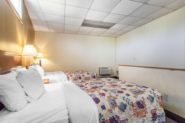 Room 19 of 44