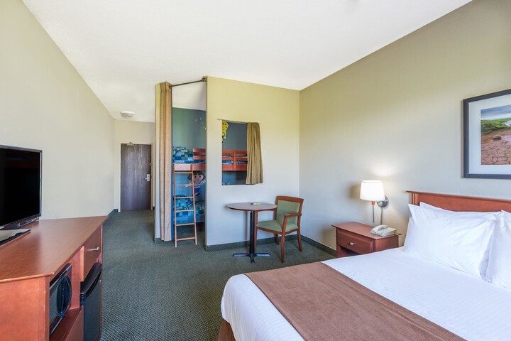 Room 11 of 23