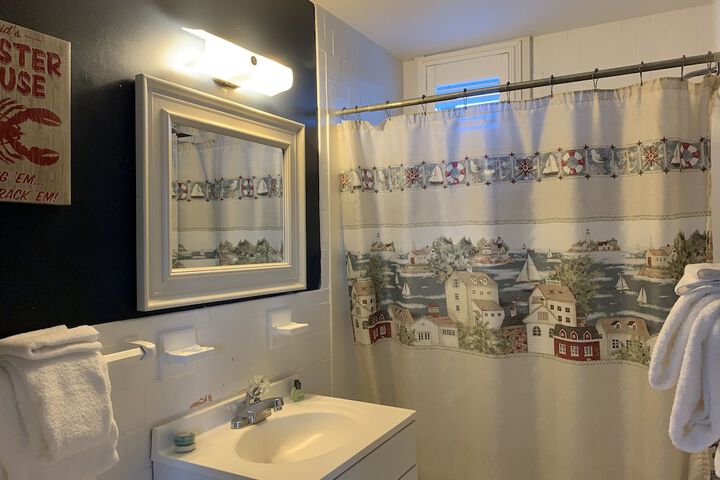 Room 45 of 231