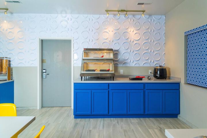Studio Z an Ascend Collection Hotel