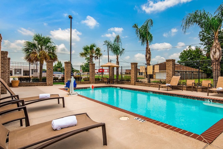 Pool 6 of 52
