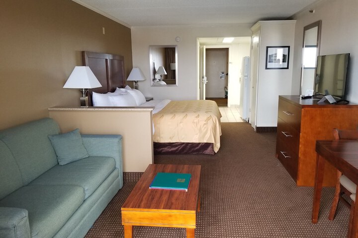 Room 30 of 56