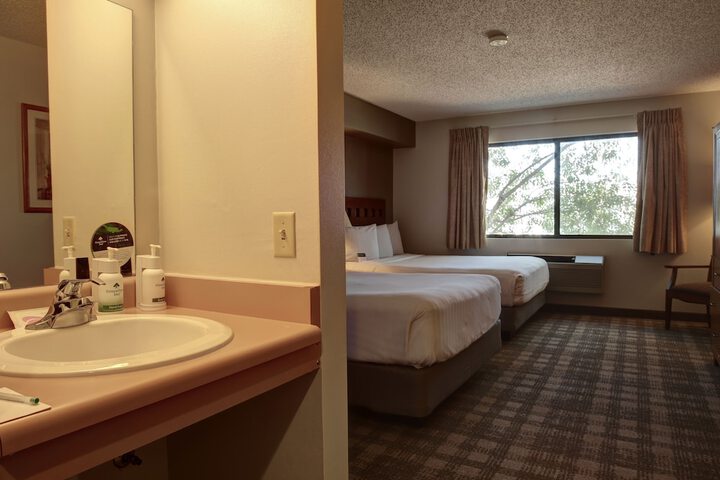 Room 12 of 26