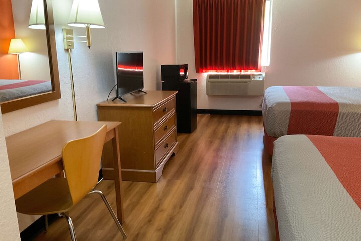 Room 16 of 26