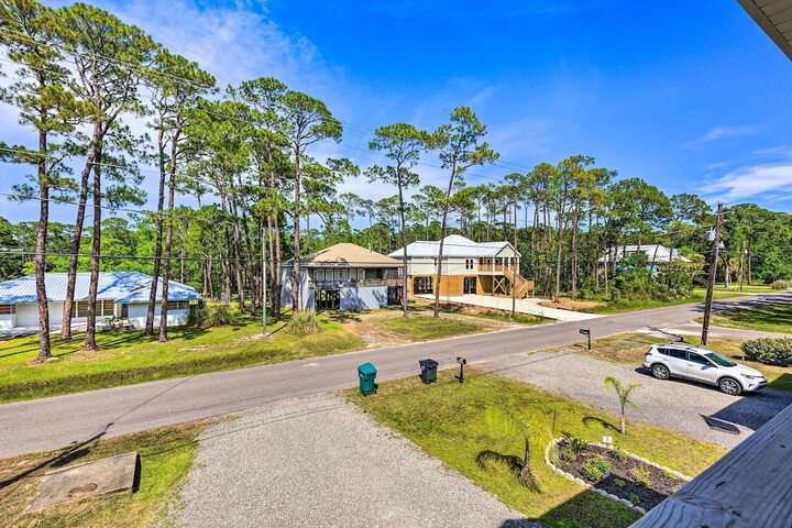 Dauphin Island Retreat: 2 Blocks to Beach!