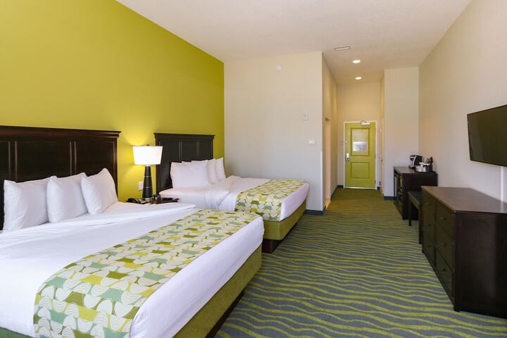 Room 60 of 141
