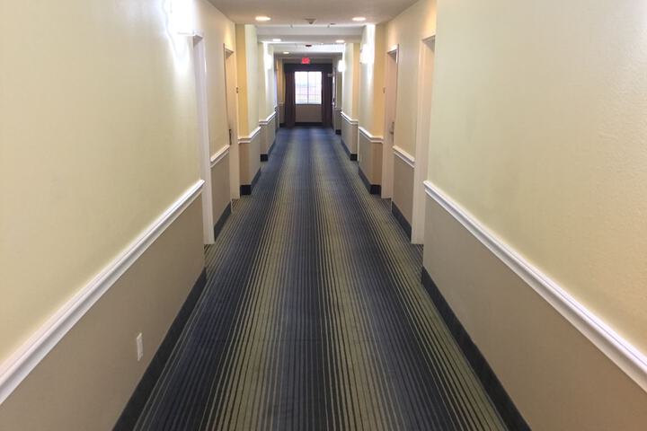 Days Inn & Suites by Wyndham Galveston West / Seawall