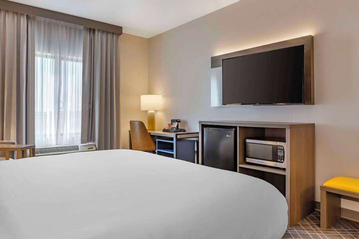 Comfort Inn & Suites Rapid City near Mt. Rushmore