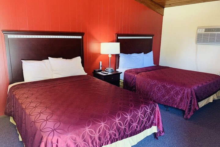 Room 11 of 32