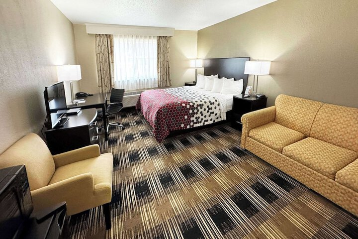 Econo Lodge Wausau - Rothschild