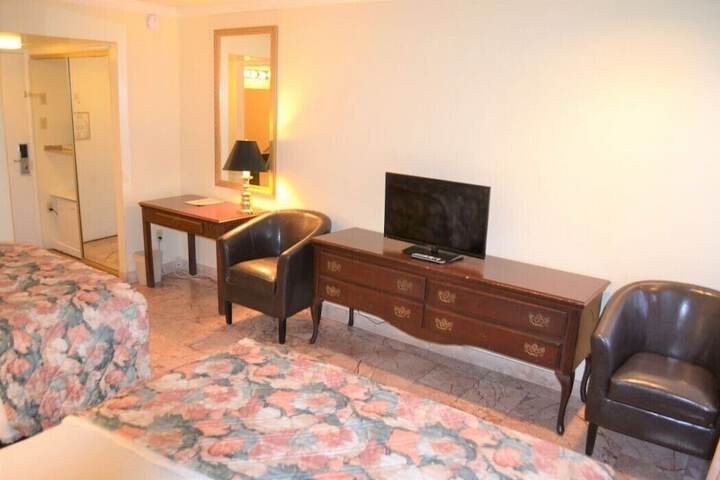 Room 10 of 23