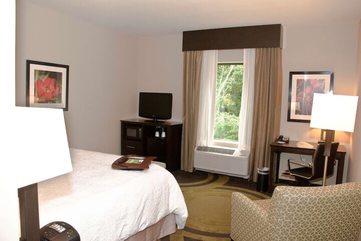 Room 14 of 37