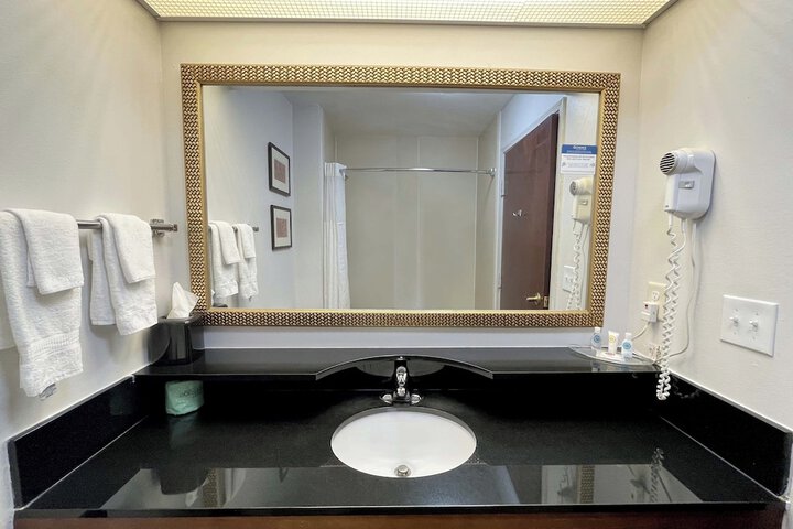 Room 12 of 23