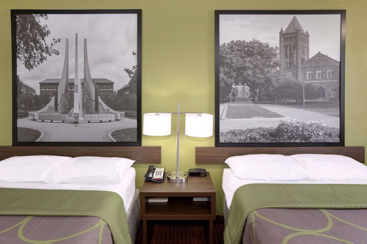 Super 8 by Wyndham Lafayette / Purdue Area