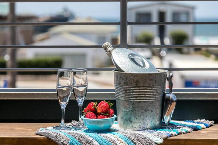 Ocean View 3 Bedrooms Condo just steps from the park, pier & water!