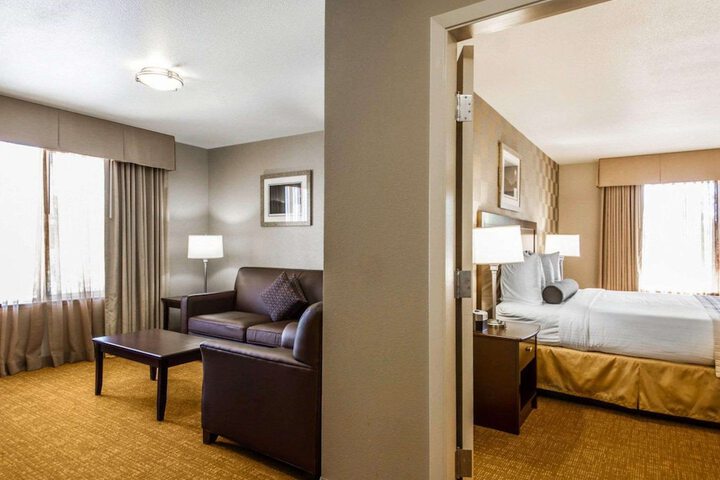 Room 21 of 53
