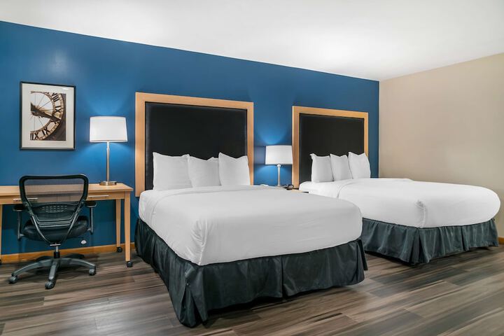 Room 15 of 33