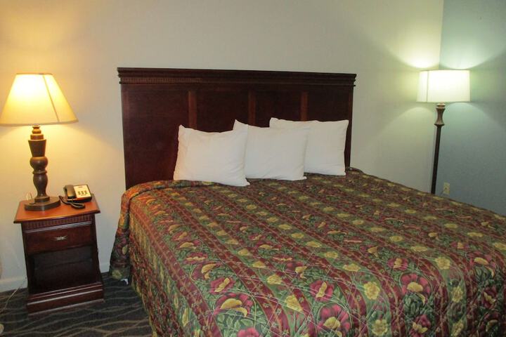 Motel 6 Shartlesville PA