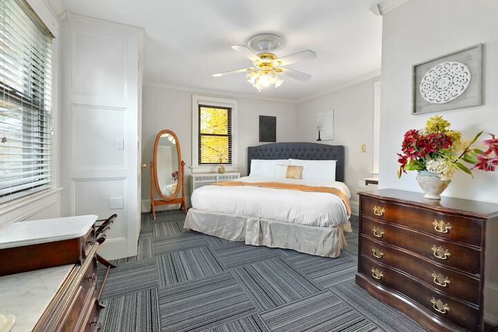 Room 16 of 43