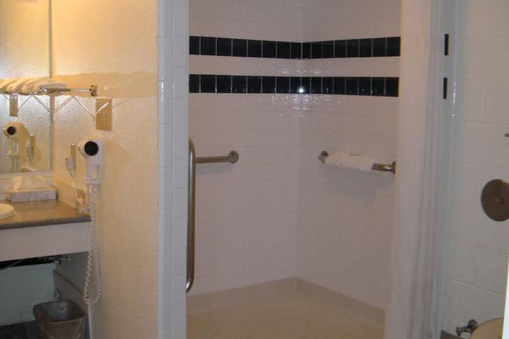 Room 26 of 55
