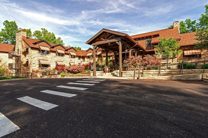Hotel 3 of 145